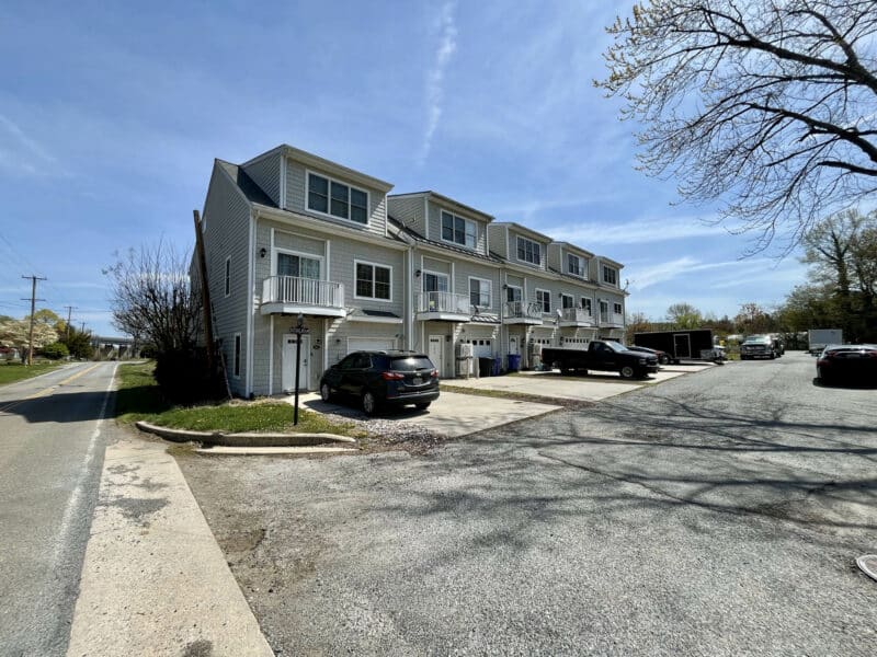 11-new_BridgepointTownHomes