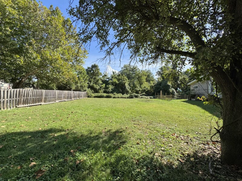 Unimproved grassy residential lot on Hannah Avenue, Halethorpe MD.