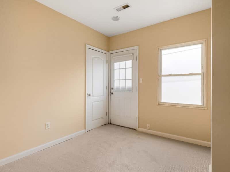 14_Hommati.com 1123 W Lombard St-24