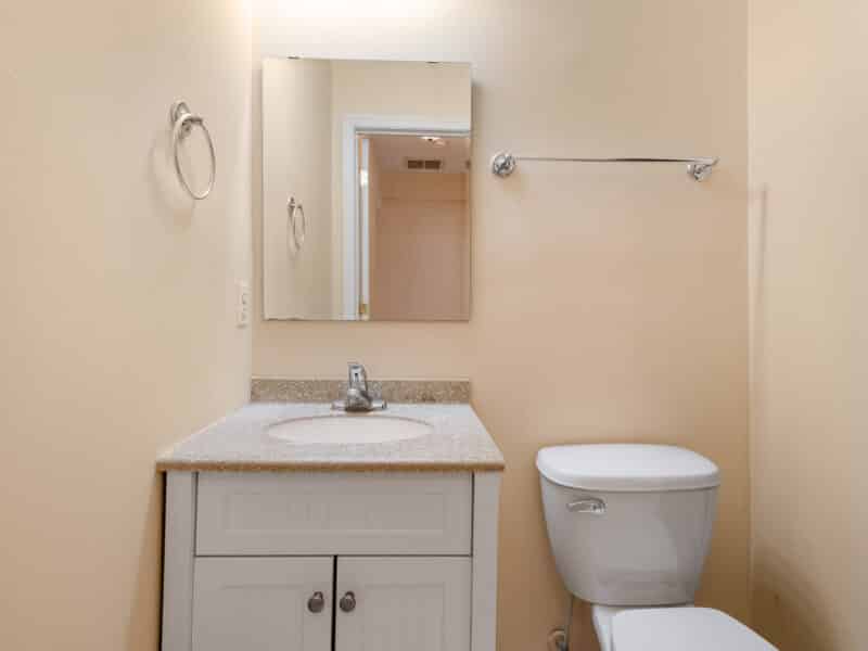 15_Hommati.com 1123 W Lombard St-26