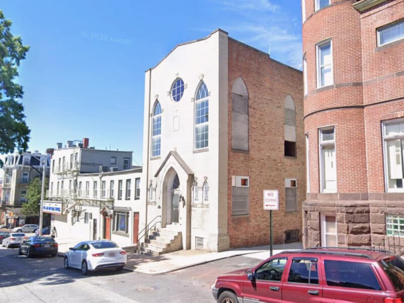 1_broadway4_front-g