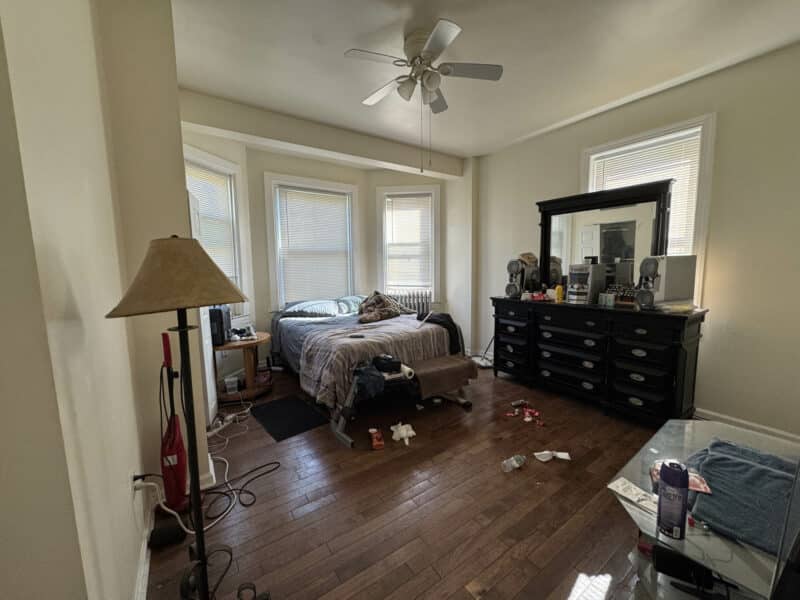 27-new-int__chauncey901_1a bedroom2