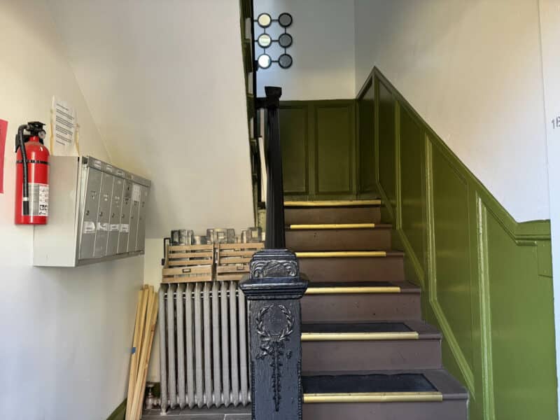 5-new-int__chauncey901_main entrance