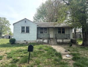 Porchfront ranch home on large lot in Upper Marlboro Maryland